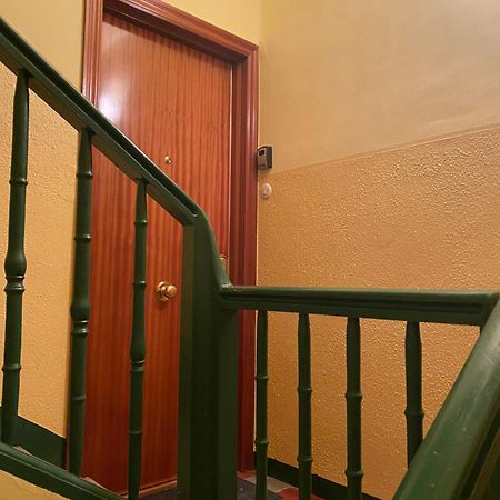 Apartamentos Logrono Centro, Tic Tac, Wifi Luaran gambar