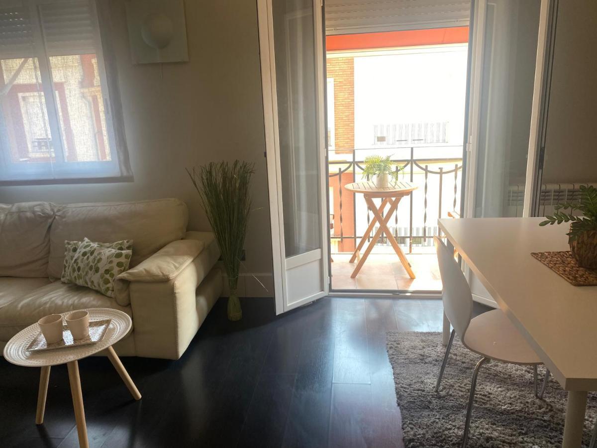 Apartamentos Logrono Centro, Tic Tac, Wifi Luaran gambar