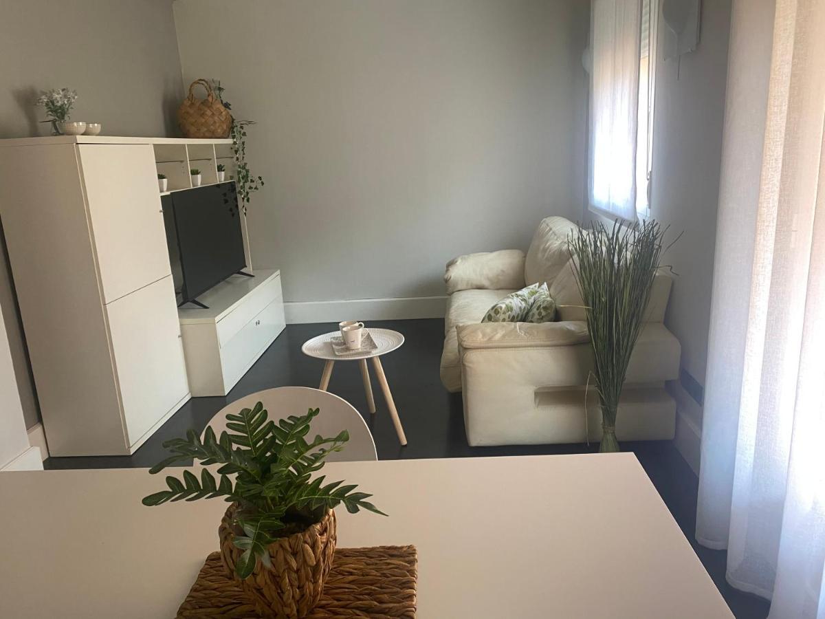 Apartamentos Logrono Centro, Tic Tac, Wifi Luaran gambar
